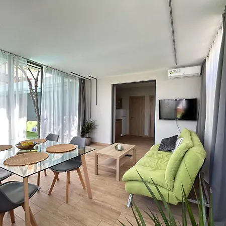 Sunny Spot Apartment *
